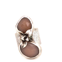 Load image into Gallery viewer, Peach Moonstone Ring