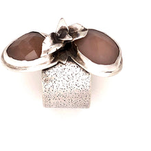 Load image into Gallery viewer, Peach Moonstone Ring