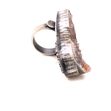 Load image into Gallery viewer, Druzy Flair Ring