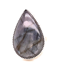Load image into Gallery viewer, Teardrop Labradorite Ring